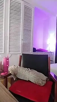 Adel Nesbiit online show from December 5, 2025, 7:55 pm