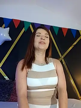 Adel Nesbiit online show from September 26, 2025, 7:32 pm