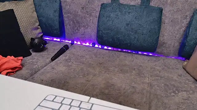 blackcat142 online show from November 8, 2025, 10:30 am