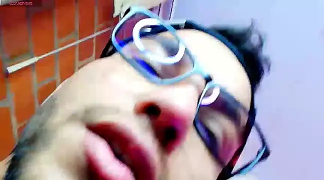 Leandro valenzuela online show from March 12, 2025, 9:13 pm