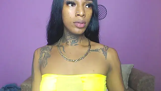 Snapshot of badgirls_cx chatting on March 14, 2025, 8:28 pm badgirls cx online show from March 14, 2025, 8:28 pm