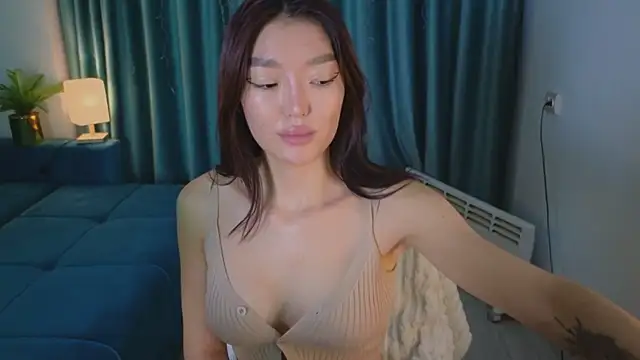 AudreyMell online show from October 28, 2025, 2:16 pm