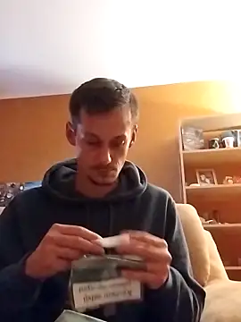 Crazzy Maiky online show from November 27, 2025, 10:32 pm