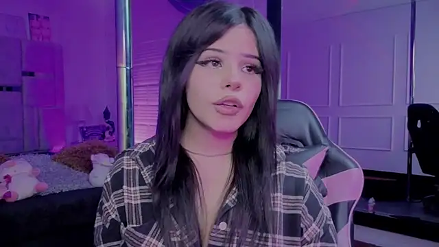 BonnieAnderson  online show from April 5, 2026, 7:53 pm