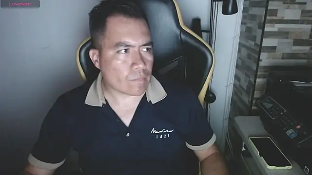 Jhonatan Morales S online show from April 4, 2026, 11:33 pm