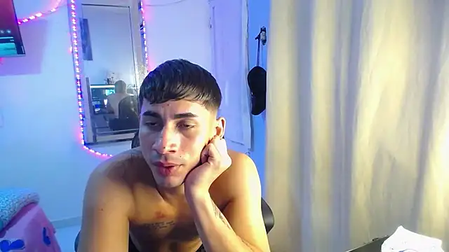 Snapshot of boy_latino_sex chatting on October 6, 2025, 7:03 pm boy latino sex online show from October 6, 2025, 7:03 pm
