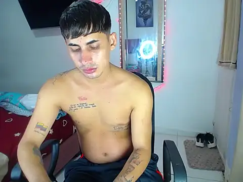Snapshot of boy_latino_sex chatting on September 19, 2025, 12:53 pm boy latino sex online show from September 19, 2025, 12:53 pm