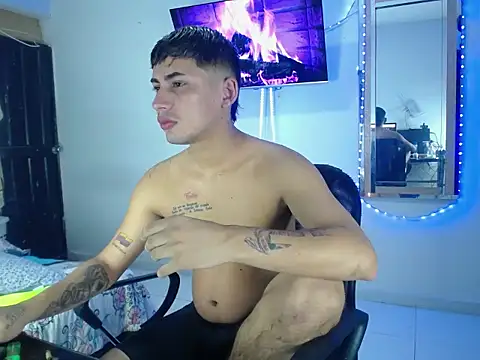 Snapshot of boy_latino_sex chatting on September 26, 2025, 7:59 am boy latino sex online show from September 26, 2025, 7:59 am