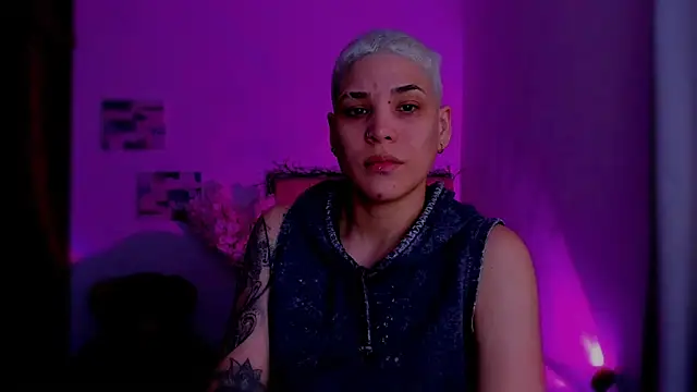 Snapshot of Charlee_pink chatting on February 28, 2026, 3:22 pm Charlee pink online show from February 28, 2026, 3:22 pm