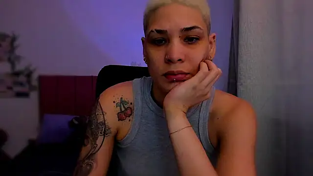 Snapshot of Charlee_pink chatting on February 9, 2026, 9:35 pm Charlee pink online show from February 9, 2026, 9:35 pm