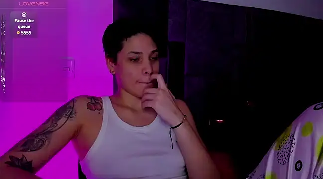 Charlee pink online show from March 22, 2025, 10:37 pm