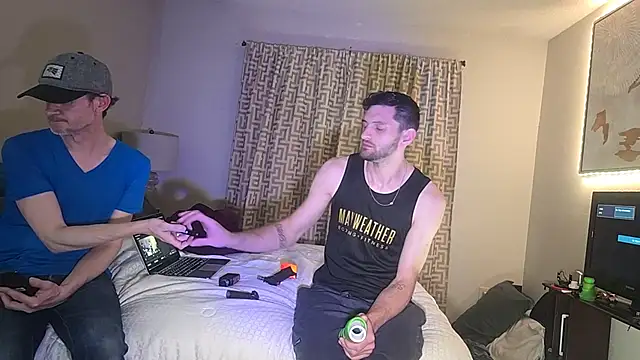 ChillzPnp online show from April 15, 2026, 3:01 am