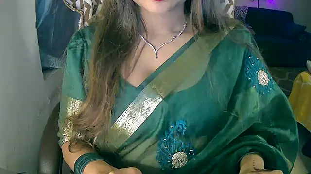 Cute-Tara online show from October 5, 2025, 4:20 pm