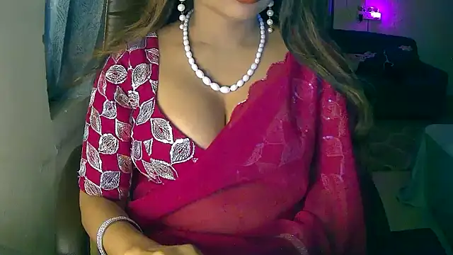 Cute-Tara online show from October 19, 2025, 5:16 pm