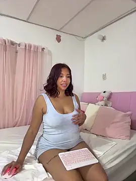 LucyMartelli online show from March 11, 2026, 11:15 am