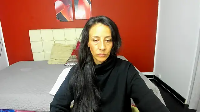 Abrillee1 online show from February 28, 2025, 5:04 am