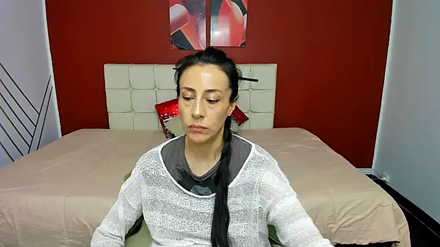 Abrillee1 online show from February 20, 2025, 10:48 pm