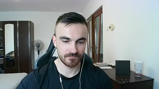 mu5clemania2 online show from December 4, 2025, 11:20 am