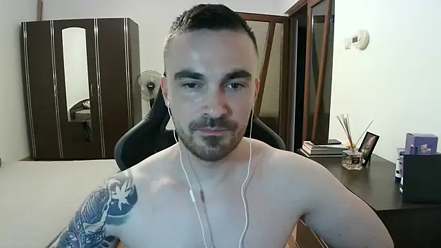Snapshot of mu5clemania2 chatting on June 6, 2026, 6:02 pm mu5clemania2 online show from June 6, 2026, 6:02 pm
