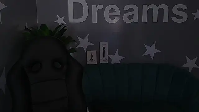 Snapshot of ailen_t chatting on November 5, 2025, 8:12 pm ailen t online show from November 5, 2025, 8:12 pm