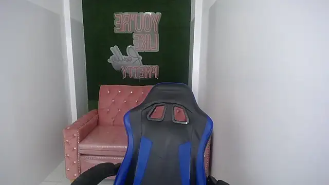 Snapshot of ailen_t chatting on October 15, 2025, 9:56 pm ailen t online show from October 15, 2025, 9:56 pm