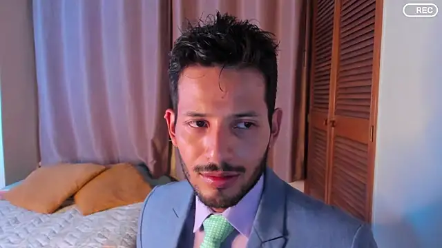 Nicholasrodrii online show from January 16, 2026, 10:25 pm