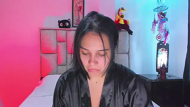 brianaGuzman online show from February 8, 2026, 5:54 pm