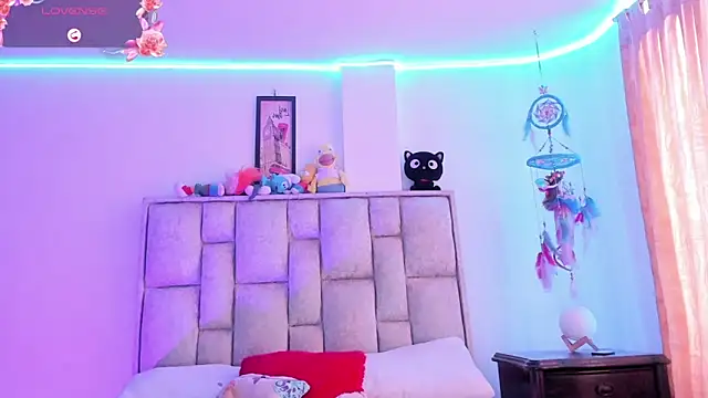 Snapshot of brianaGuzman chatting on October 12, 2025, 5:14 pm brianaGuzman online show from October 12, 2025, 5:14 pm