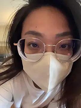 yourbootygirl online show from November 1, 2025, 1:45 am