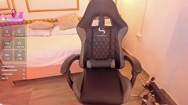 irantzu hank online show from March 10, 2025, 9:51 pm