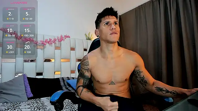 nakedfoam1 online show from March 11, 2026, 12:43 pm