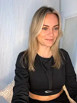 Milla  one online show from December 16, 2025, 9:02 am