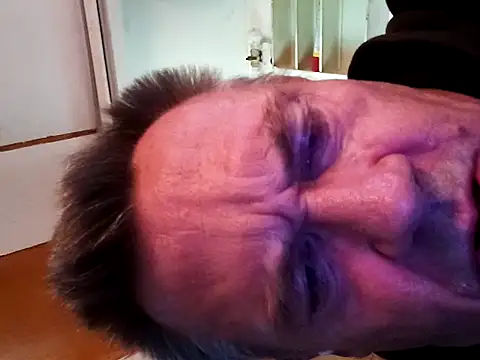 Snapshot of ed44435 chatting on November 1, 2025, 2:55 pm ed44435 online show from November 1, 2025, 2:55 pm