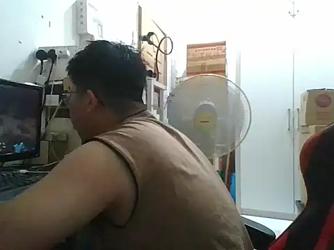 Snapshot of shyboymasturbation chatting on January 15, 2025, 2:56 pm shyboymasturbation online show from January 15, 2025, 2:56 pm