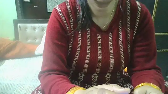 Snapshot of couplesuni chatting on February 18, 2025, 11:44 am couplesuni online show from February 18, 2025, 11:44 am