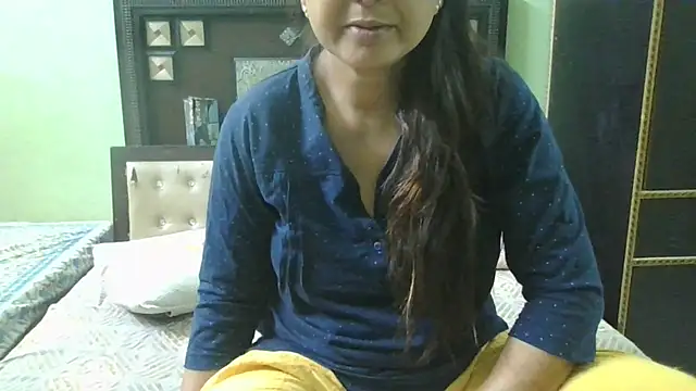 Snapshot of couplesuni chatting on March 20, 2025, 3:56 am couplesuni online show from March 20, 2025, 3:56 am