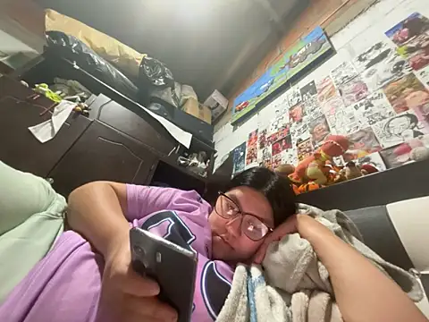 dafne19  online show from March 9, 2026, 3:21 am