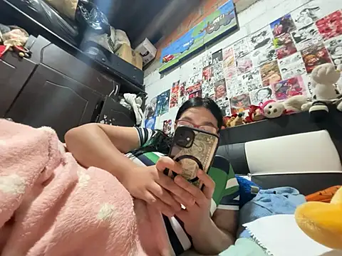 dafne19  online show from February 14, 2026, 2:12 am