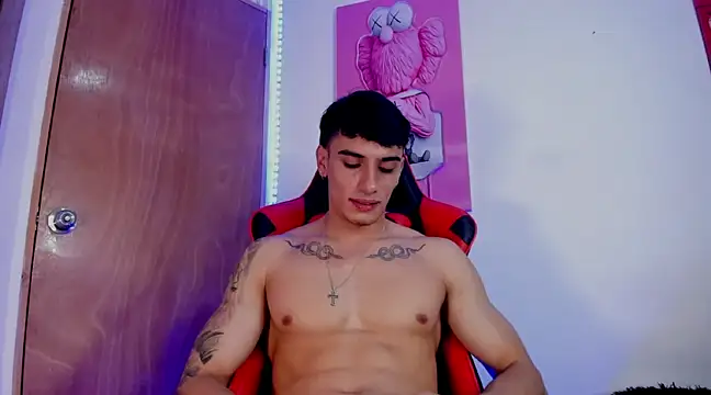 Snapshot of joseph_boy chatting on March 1, 2025, 3:38 pm joseph boy online show from March 1, 2025, 3:38 pm