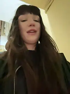 Sophie Avory online show from February 24, 2025, 9:41 pm