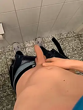 Snapshot of geilehecke1 chatting on January 29, 2025, 2:21 pm geilehecke1 online show from January 29, 2025, 2:21 pm