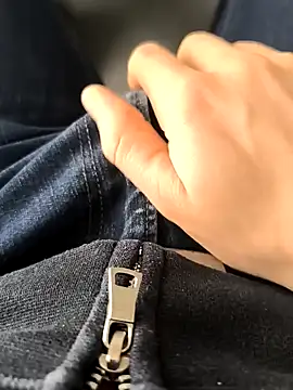 Snapshot of geilehecke1 chatting on January 22, 2025, 12:17 pm geilehecke1 online show from January 22, 2025, 12:17 pm