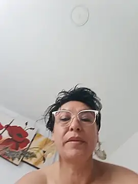 Snapshot of katysquirtdirty chatting on May 18, 2026, 9:08 pm katysquirtdirty online show from May 18, 2026, 9:08 pm