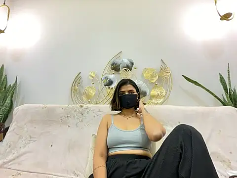 MaYaa  11 online show from February 17, 2025, 12:05 pm