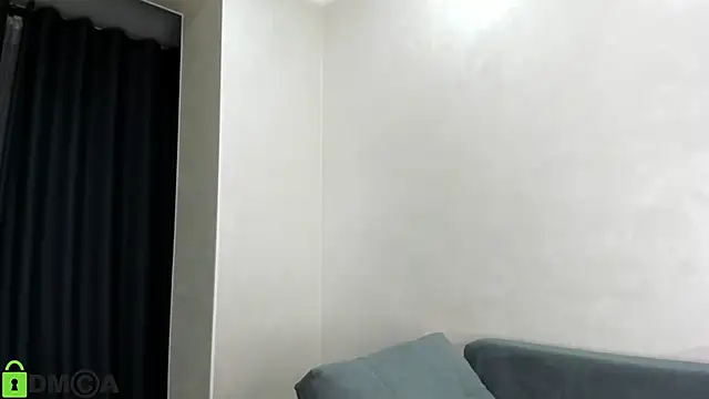Snapshot of Lola_Peach chatting on February 16, 2025, 2:43 pm Lola Peach online show from February 16, 2025, 2:43 pm