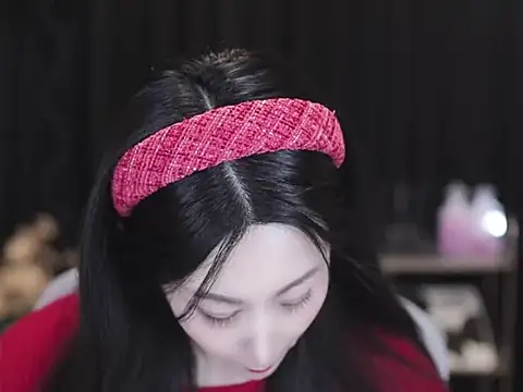 Nuyoah-77 online show from February 17, 2026, 3:09 pm