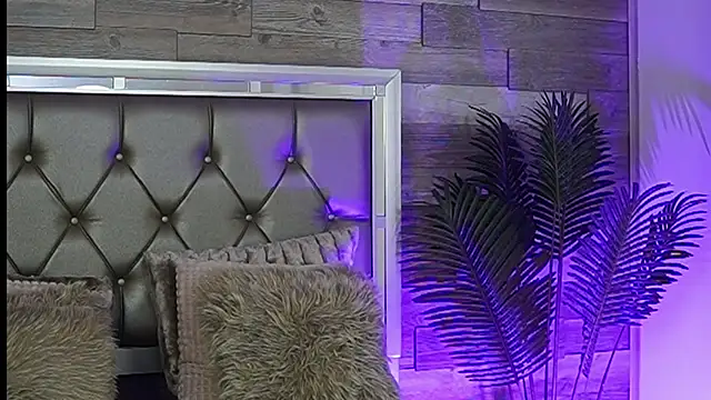 KeylaConner online show from September 12, 2025, 3:28 am