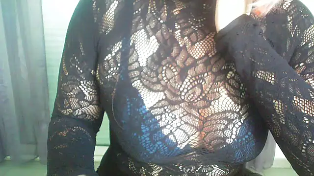 Raptor82 online show from November 7, 2025, 8:19 am