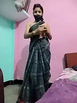 Hotty-Divya online show from September 25, 2025, 3:07 pm