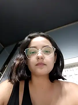 kae styles online show from October 5, 2025, 6:53 pm